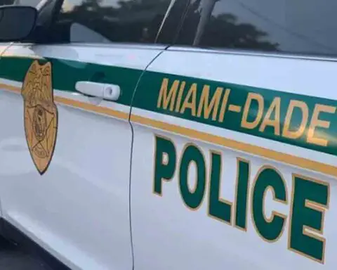 Miami-Dade: Adolescente fue rozada por una bala mientras dormía dentro de su vivienda