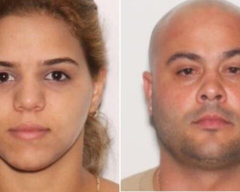 Pareja acusada de asesinar a un cubano en Miami sigue prófuga con su bebé de cinco meses