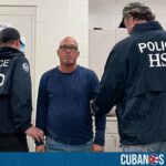 El gobierno de Estados Unidos difundió este viernes fotos del arresto del represor cubano y exteniente coronel del Ministerio del Interior de la dictadura castrista (MININT), Jorge Luis Vega García.