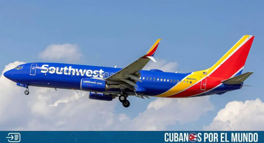 Southwest Airlines, una de las principales aerolíneas estadounidenses que opera rutas hacia Cuba, anunció una reducción significativa en su servicio entre Tampa y La Habana, pasando de dos vuelos diarios a solo uno a partir del 4 de septiembre de 2025.