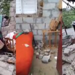 Cubana muestra en las condiciones que quedó la casa de su madre tras el paso del huracán Melissa