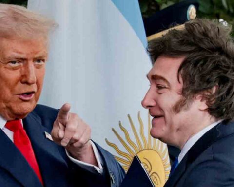 Milei agradece a Trump por su apoyo tras aplastante triunfo electoral