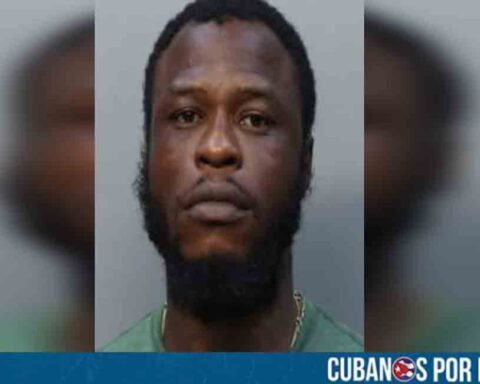 Arrestado sujeto en Miami por asaltar con violencia a dos adultos y un niño