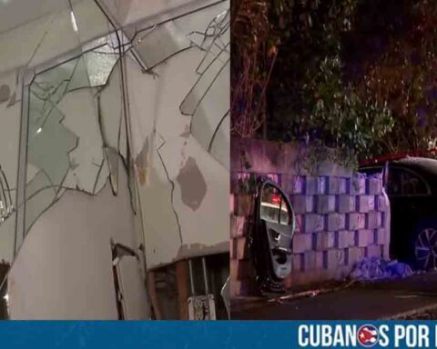 Carro se estrella contra una casa en Miami-Dade