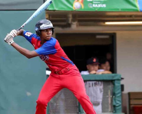 Joven pelotero cubano de apenas 12 años escapa de la miseria castrista
