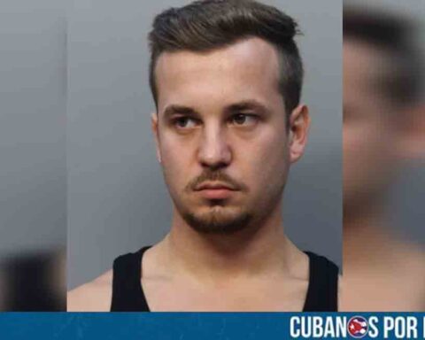 Arrestado cubano en Miami por colocar un dispositivo de rastreo en el vehículo de su expareja