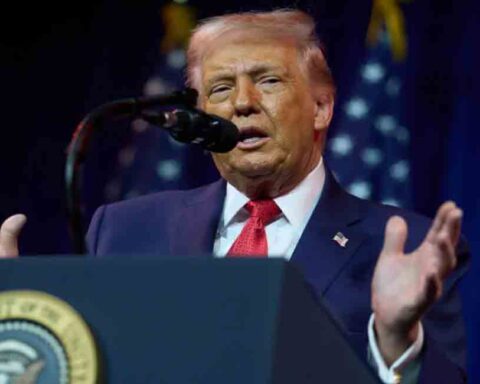 Trump ratifica su compromiso de lograr que Venezuela "vuelva a ser próspera y segura"