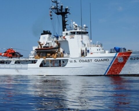 Suspenden búsqueda de pasajera que cayó de crucero en aguas cercanas a Cuba