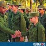 El régimen castrista está acelerando el reclutamiento de jóvenes en Cuba y amenaza a las familias con meter en la cárcel a las familias que se oponen a que sus hijos entren al Servicio Militar Obligatorio.