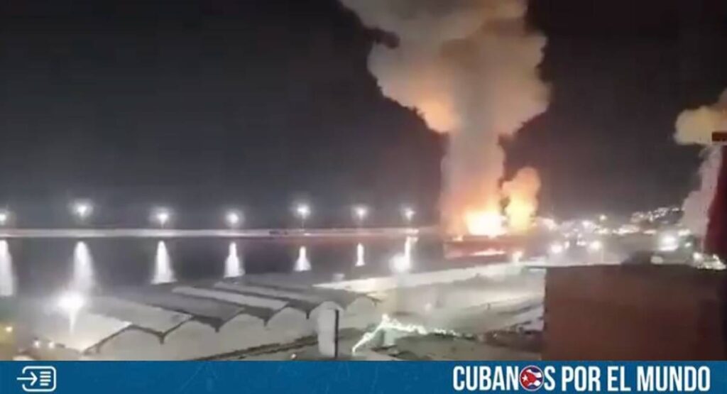 ataque estadounidense en el puerto de La Guaira, al norte de Caracas