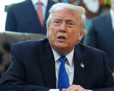 Trump confirma conversaciones con la cúpula del régimen castrista