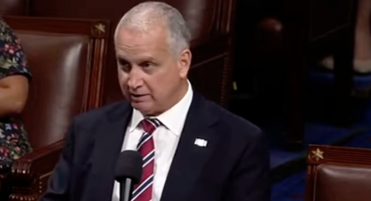 El congresista republicano por Florida Mario Díaz-Balart consideró que los eventuales contactos diplomáticos que están realizando desde la administración Trump con el régimen de Cuba no deben interpretarse como un salvavidas para la cúpula gobernante.