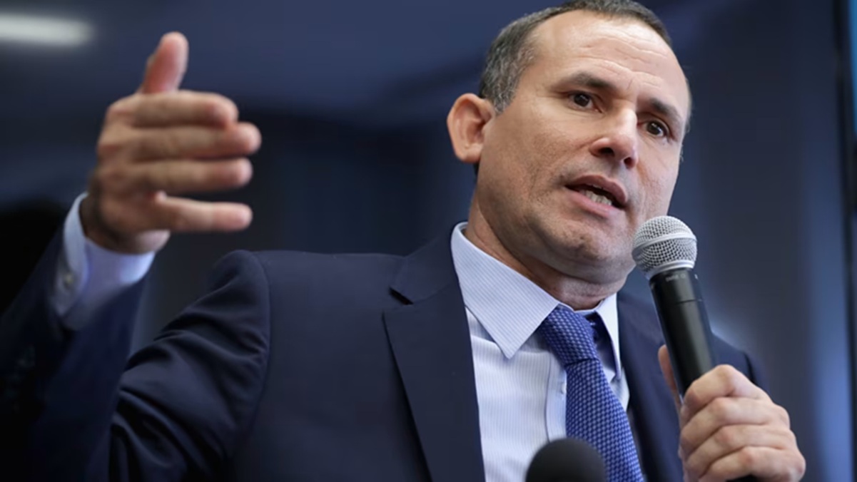 “Si los Castro se quedan en Cuba, vendrán nuevas crisis”