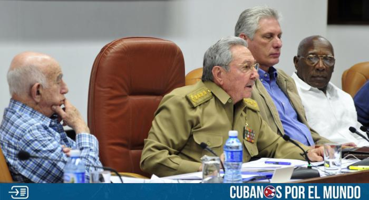 El gobierno de Estados Unidos está evaluando la posibilidad de presentar cargos federales contra miembros del régimen cubano, lo que podría convertirse en la mayor ofensiva judicial contra la cúpula del poder en La Habana desde el inicio de la dictadura comunista hace más de seis décadas.